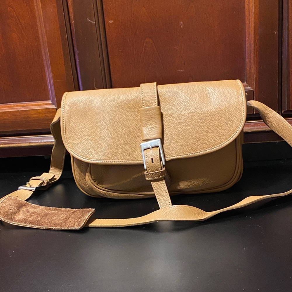Tan Leather Vintage shoulder Bag